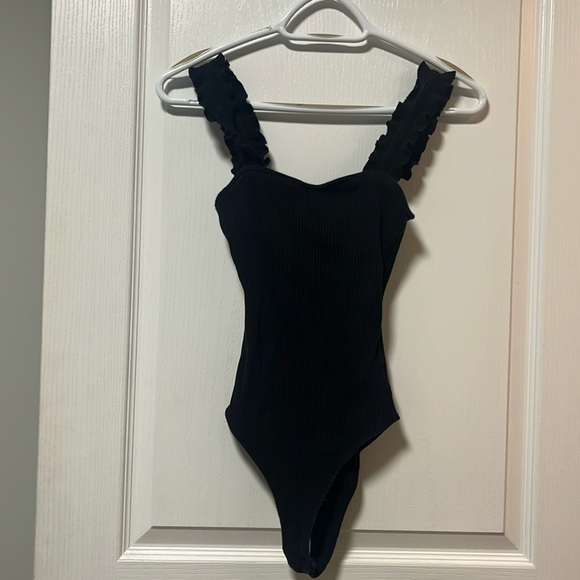 Lulus black bodysuit - Picture 3 of 5